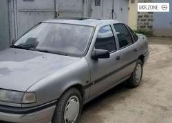 Седан Opel Vectra I (A) 1993 в Ивано-Франковске