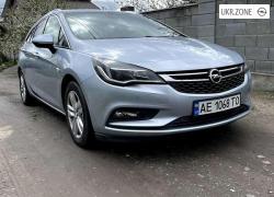 Универсал 5 дверей Opel Astra 2017 в Днепре