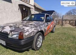 Opel Kadett 1988 у Коломиї