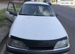 Седан Opel Omega I (A) 1991 в Днепре