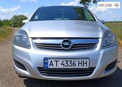 Компактвэн Opel Zafira 2008 в Калуше