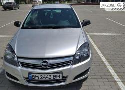 Хэтчбек 5 дверей Opel Astra IV (J) 2011 в Ромнах