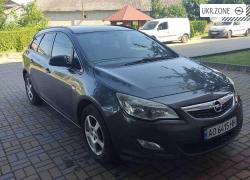 Универсал 5 дверей Opel Astra 2012 в Ужгороде