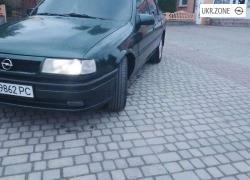 Седан Opel Vectra 1995 в Теофиполе