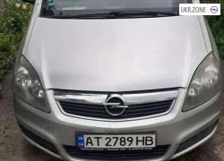 Компактвен Opel Zafira 2005 у Галичі