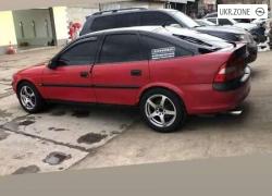 Лифтбек Opel Vectra II (B) 1998 в Белгород-Днестровском