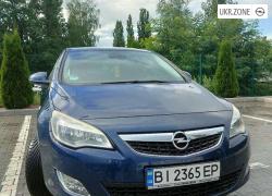Хэтчбек 5 дверей Opel Astra IV (J) 2011 в Кременчуге