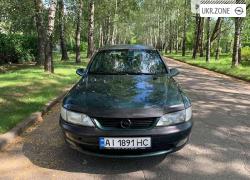 Лифтбек Opel Vectra II (B) 1998 в Черновцах