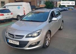 Универсал 5 дверей Opel Astra 2015 в Киеве