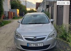 Универсал 5 дверей Opel Astra 2011 в Львове