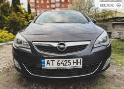 Универсал 5 дверей Opel Astra 2011 в Бурштыне