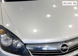 Хэтчбек 5 дверей Opel Astra IV (J) 2011 в Киеве