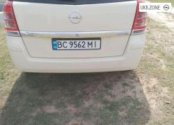 Компактвен Opel Zafira 2014 у Новояворівську