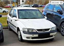Седан Opel Vectra II (B) 1998 в Киеве