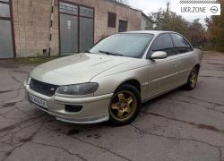Седан Opel Omega II (B) 1997 у Олександрії