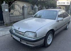 Седан Opel Omega I (A) 1992 в Стрые