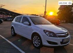 Хэтчбек 5 дверей Opel Astra IV (J) 2012 в Львове