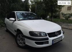 Седан Opel Omega II (B) 1996 у Києві