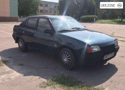 Седан Opel Kadett VI (E) 1986 у Дніпрі