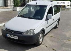 Компактвэн Opel Combo III (C) Рестайлинг 2006 в Днепре