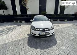 Універсал 5 дверей Opel Astra 2011 у Івано-Франківську