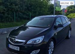 Універсал 5 дверей Opel Astra 2012 у Івано-Франківську