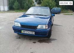 Opel Kadett 1987 в Киеве