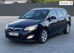Универсал 5 дверей Opel Astra 2012 в Костополе