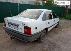 Седан Opel Vectra I (A) 1992 в Покрове