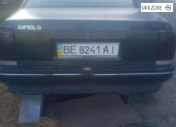 Седан Opel Omega I (A) 1990 в Тальном