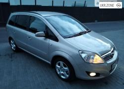 Компактвэн Opel Zafira 2008 в Житомире