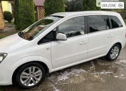 Компактвен Opel Zafira II (B) Рестайлінг 2009 у Стрию