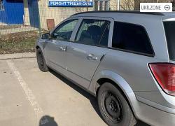 Універсал 5 дверей Opel Astra 2005 у Косові