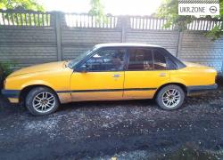 Седан Opel Rekord V (E) 1982 у Долинській