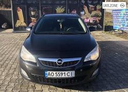 Универсал 5 дверей Opel Astra 2012 в Иршаве