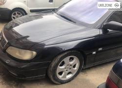 Седан Opel Omega II (B) Рестайлинг 2002 в Львове