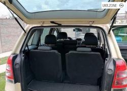 Компактвен Opel Zafira II (B) Рестайлінг 2010 у Золочеві
