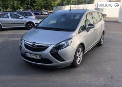 Компактвэн Opel Zafira 2013 в Нововолынске