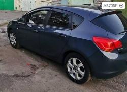 Хэтчбек 5 дверей Opel Astra IV (J) 2010 в Кременчуге