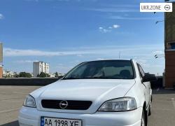 Седан Opel Astra 2008 в Киеве
