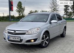 Седан Opel Astra 2008 в Коломые