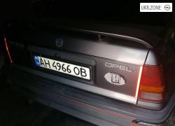 Седан Opel Kadett VI (E) 1988 у Дружківці