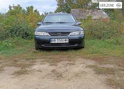 Седан Opel Vectra II (B) Рестайлинг 2001 в Немирове