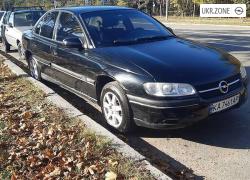 Седан Opel Omega II (B) 1998 у Києві