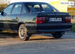 Седан Opel Vectra 1995 в Львове