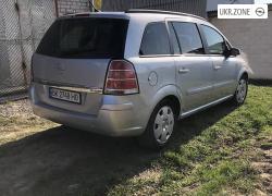 Компактвен Opel Zafira 2006 у Луцьку
