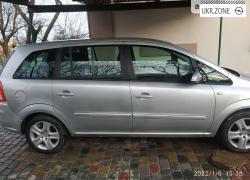 Компактвэн Opel Zafira II (B) Рестайлинг 2009 в Млинове