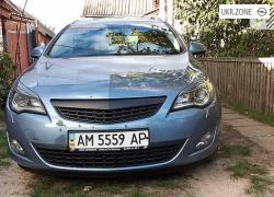 Универсал 5 дверей Opel Astra 2011 в Житомире