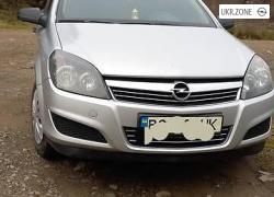 Хэтчбек 5 дверей Opel Astra IV (J) 2011 в Сколе