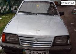 Седан Opel Ascona III (C) 1986 в Бучаче